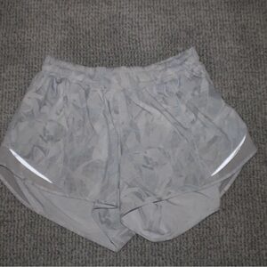 Lululemon hotty hot size 10 tall